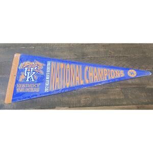 Vintage Kentucky Wildcats Basketball 2012 NCAA Champions Metal Pennant Unopened
